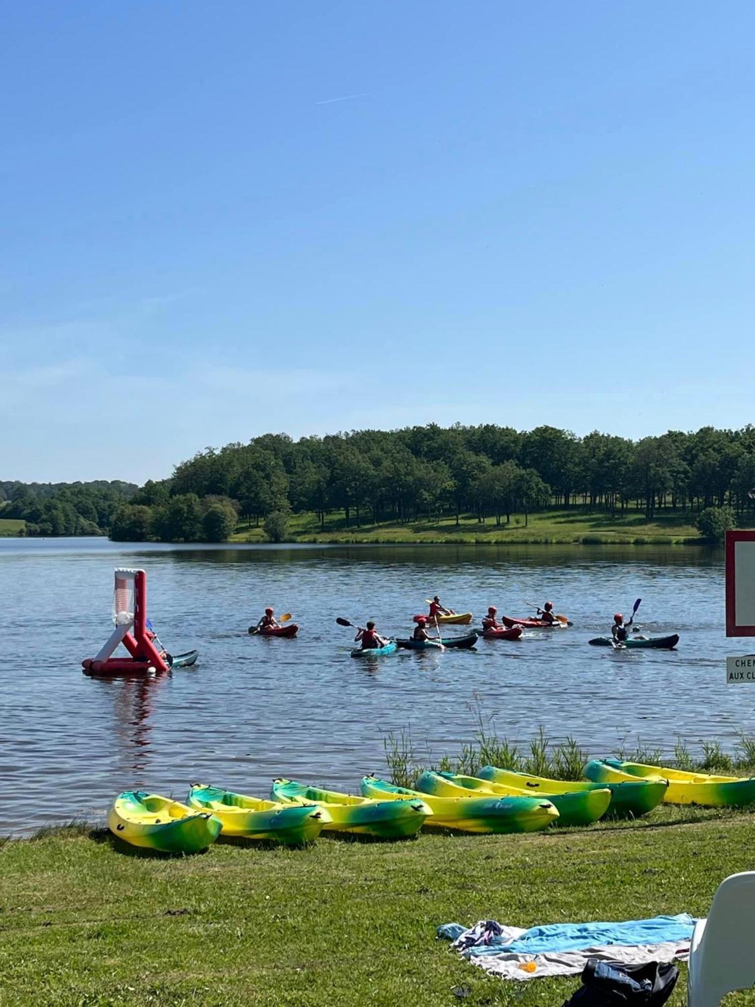 Les Logements Insolites De La Base Nautique Verneuil  Esterno foto